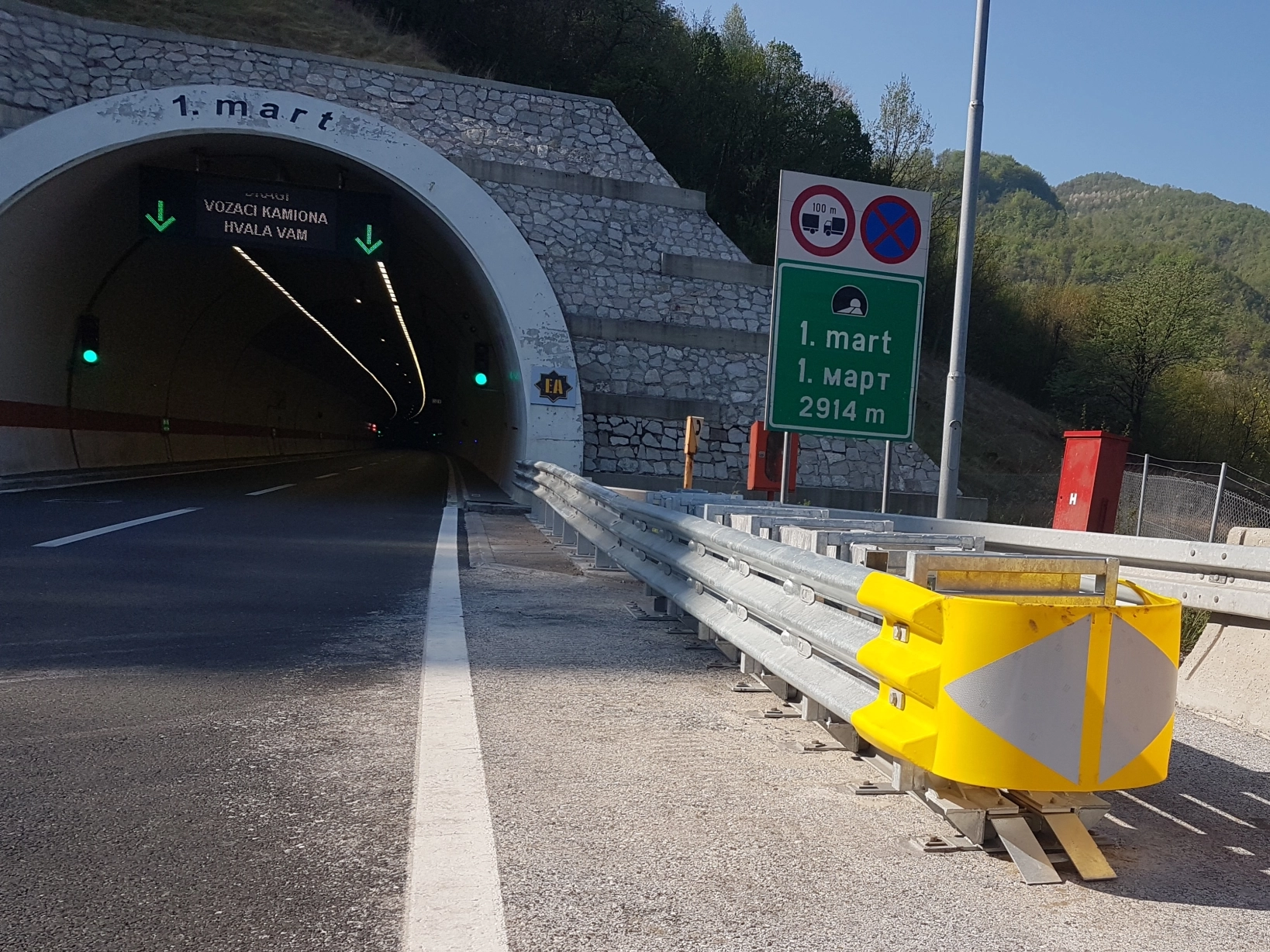 Kontakt header image